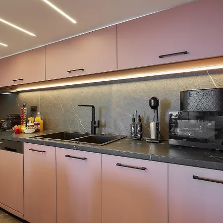 Cosmopolitan Luxury By Smaris Collection *