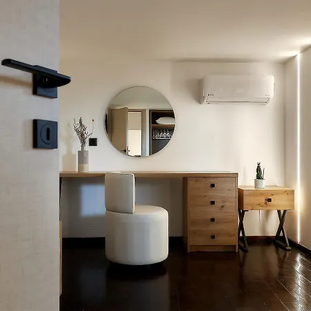 Cosmopolitan Luxury By Smaris Collection Hersonissos (Crete)