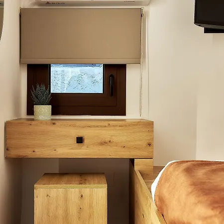 Cosmopolitan Luxury By Smaris Collection